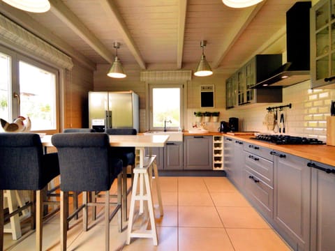 Chalet | Private kitchen | Highchair