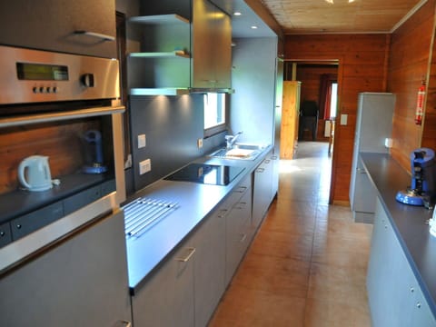 House | Private kitchen | Stovetop, electric kettle