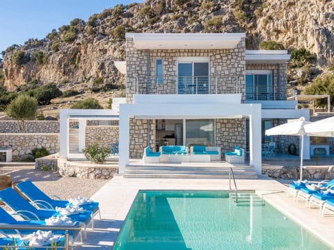 Villa | Pool | Indoor pool, outdoor pool