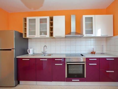 Apartment | Private kitchen | Highchair