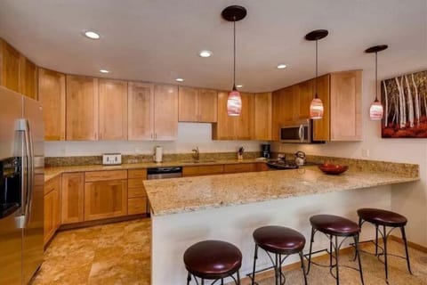 Condo (Vail Lion Square 2 Bed Gold) | Private kitchen | Dining tables