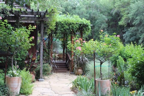 House (2 Bedrooms) | Property amenity