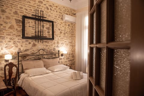 Deluxe Double Room | Egyptian cotton sheets, premium bedding, down comforters, minibar