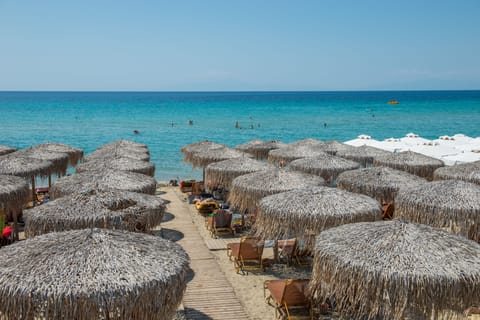 Beach nearby, sun loungers, beach umbrellas, beach bar