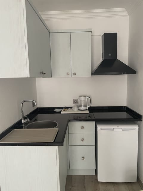 Standard Studio | Minibar, free WiFi, bed sheets