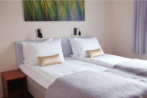 Standard Double Room | Pillowtop beds, individually decorated, individually furnished, desk