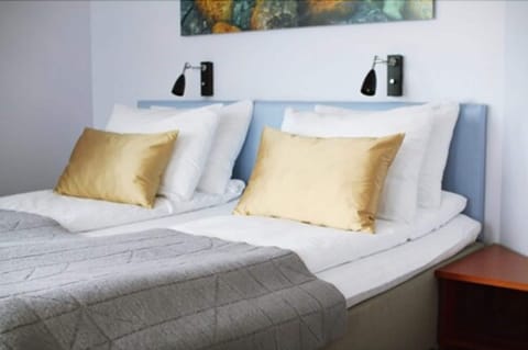 Standard Double Room | Pillowtop beds, individually decorated, individually furnished, desk