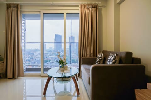Room | In-room dining