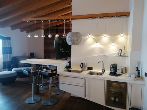 Penthouse (88 inkl. Tauern Spa) | Private kitchenette | Stovetop, espresso maker, electric kettle