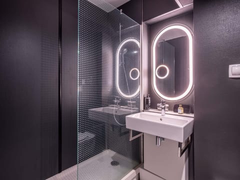 Standard Room, 1 Twin Bed | Desk, free cribs/infant beds, free WiFi, bed sheets