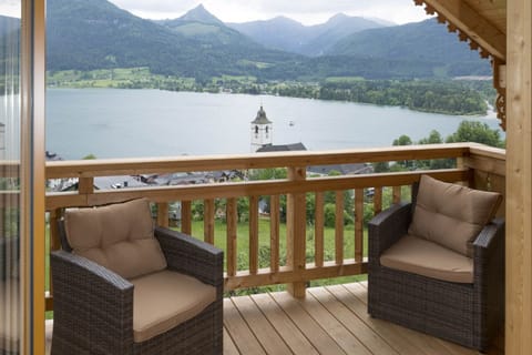 Exclusive Apartment, 2 Bedrooms | Free WiFi, bed sheets