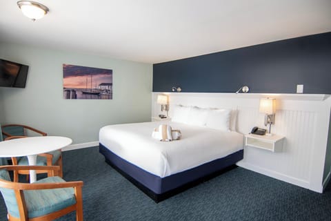 Comfort Double Room | In-room safe, iron/ironing board, free WiFi, bed sheets