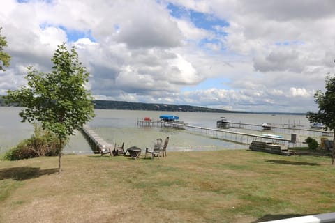 House, 2 Bedrooms | Property grounds