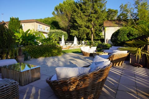 Outdoor pool, open 8:00 AM to 10:00 PM, sun loungers
