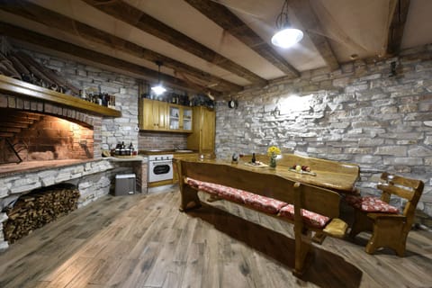 Villa, 3 Bedrooms, Private Pool, Pool View | In-room dining