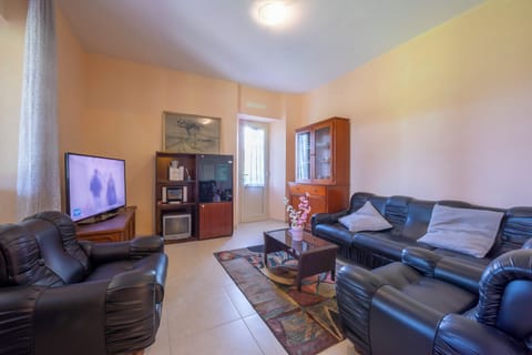 21-inch flat-screen TV with digital channels, TV, fireplace