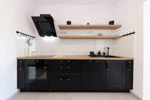 Apartment, 2 Bedrooms, Terrace | Interior