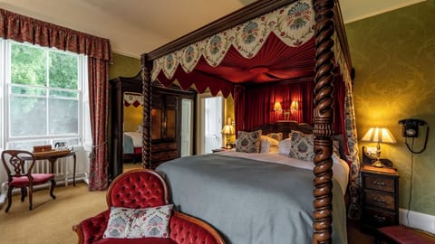 Premium Double Room | Premium bedding, desk, blackout drapes, iron/ironing board