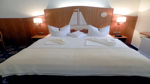 Suite | Pillowtop beds, in-room safe, individually furnished, desk