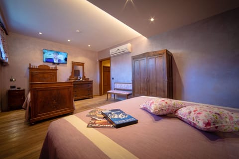 Triple Room | Individually decorated, individually furnished, soundproofing