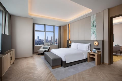Suite, 1 Bedroom (with Living Area) | Premium bedding, down comforters, minibar, in-room safe
