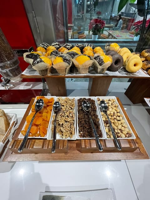 Daily buffet breakfast for a fee