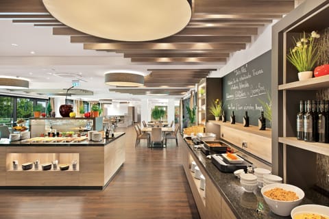 Daily buffet breakfast for a fee