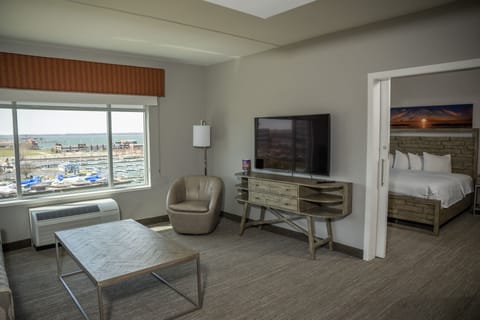 Suite, 1 King Bed, Non Smoking | In-room safe, desk, laptop workspace, iron/ironing board
