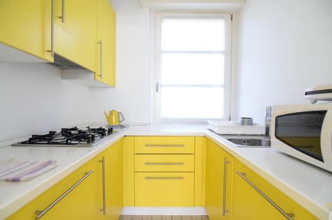 Family Apartment, Lake View (Garden - Via Valassina 8) | Private kitchen | Full-size fridge, microwave, stovetop, coffee/tea maker