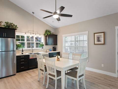 Full-size fridge, microwave, coffee/tea maker, cookware/dishes/utensils