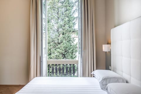 Minibar, in-room safe, individually decorated, individually furnished