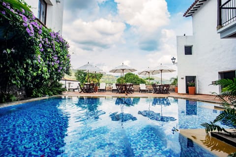 Outdoor pool, sun loungers
