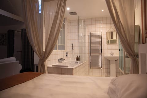 Duplex | Individually decorated, desk, laptop workspace, soundproofing