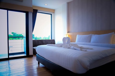 Standard Double or Twin Room | In-room safe, individually decorated, individually furnished, desk