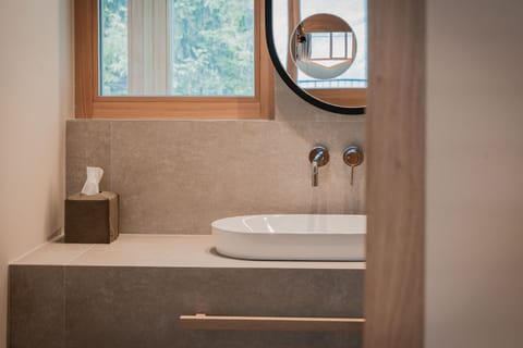 Design Loft, Balcony | Bathroom | Free toiletries, hair dryer, bathrobes, bidet