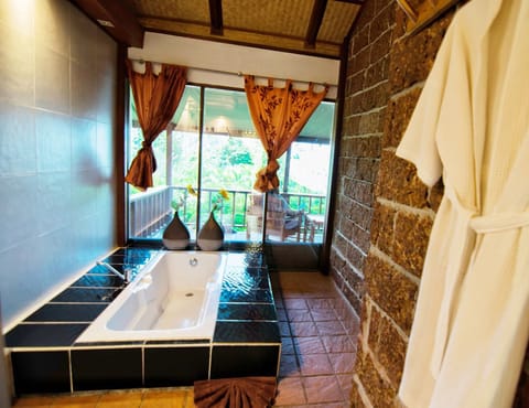 Classic Family Villa with Bath Tub | Deep soaking bathtub