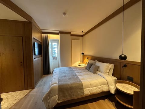 Superior Twin Room, Balcony, Mountain View | 1 bedroom, down comforters, memory foam beds, in-room safe