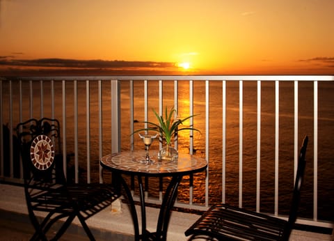 Family House | Balcony