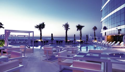 Sundeck