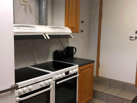 Shared fridge, microwave