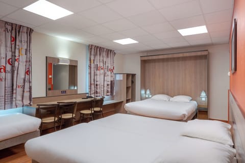 Quadruple Room | Premium bedding, desk, soundproofing, iron/ironing board