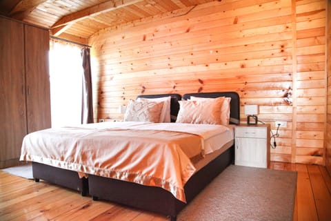 Minibar, desk, laptop workspace, soundproofing