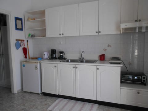 Apartment, 1 Bedroom, Balcony, Garden View | Interior