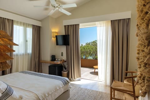 Privilege Double Terrasse | In-room safe, blackout drapes, iron/ironing board, free WiFi