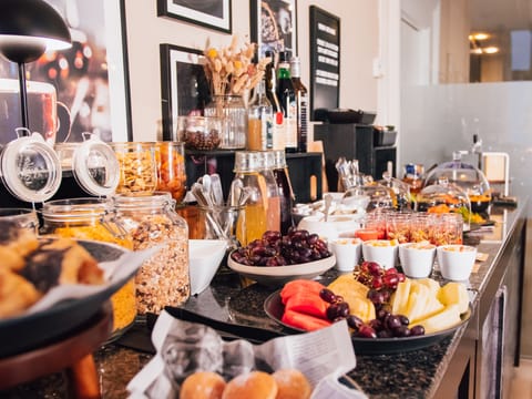 Daily buffet breakfast (DKK 150 per person)