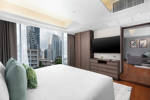Comfort Suite | Select Comfort beds, in-room safe, blackout drapes, iron/ironing board