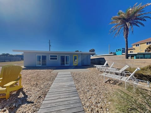 House (3 Bedrooms) | Property amenity