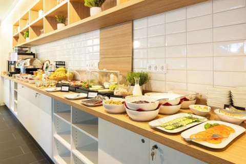Daily buffet breakfast for a fee