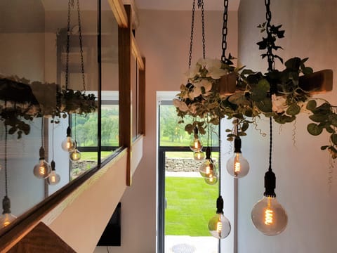 Luxury Cottage, Ensuite, Courtyard View | Interior