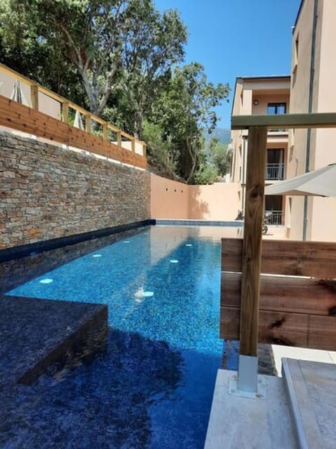 Seasonal outdoor pool, pool umbrellas, sun loungers